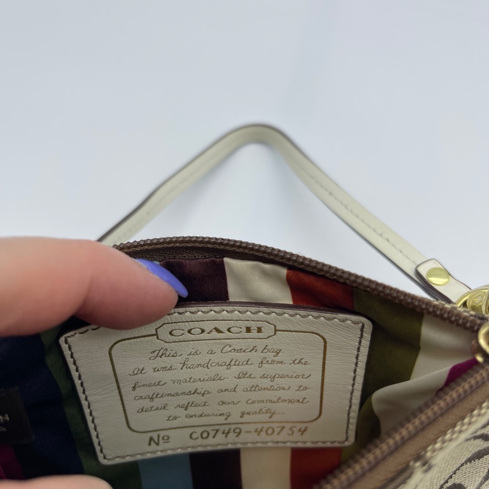Coach Wristlet - Vintage - Picture 3 of 3